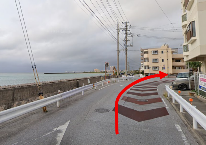 600m直進後Y字路を右折する