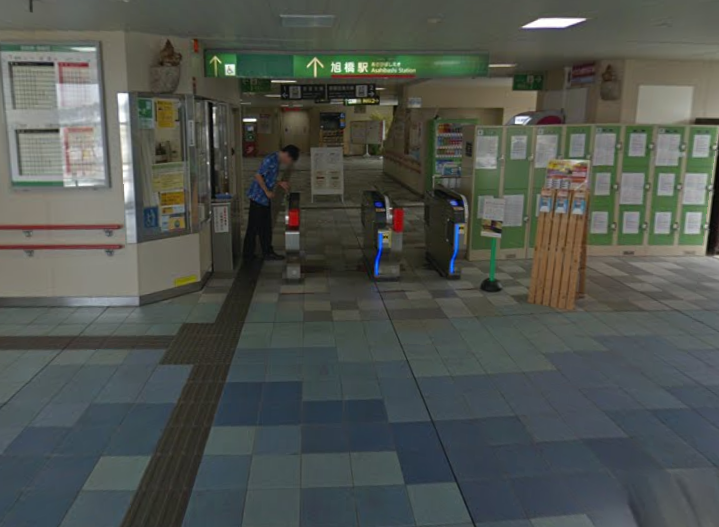 那覇バスターミナル|ゆいレール乗り換え案内ストリートビュー 改札写真