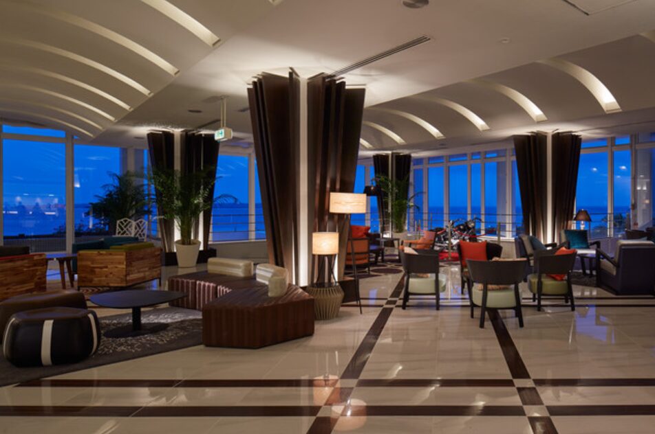 カフェ&バー ヴィンテージの内観