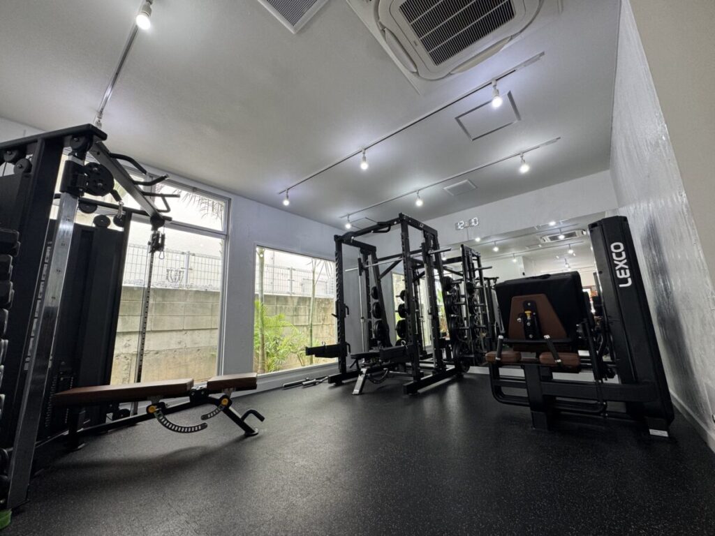 THE PERSONAL GYM 沖縄那覇店のトレーニングルーム