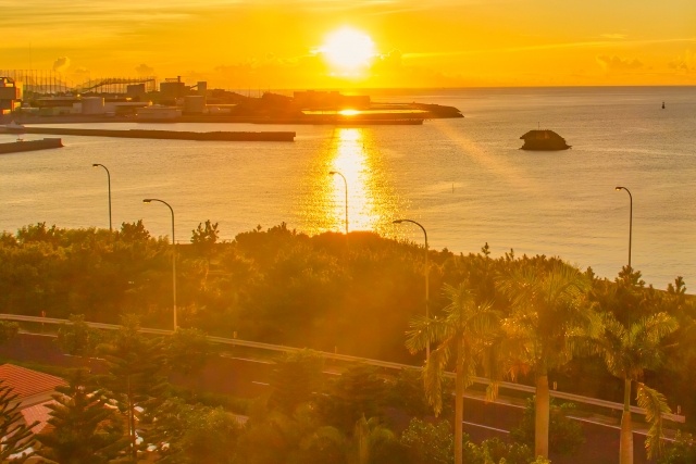 牧港湾の夕日
