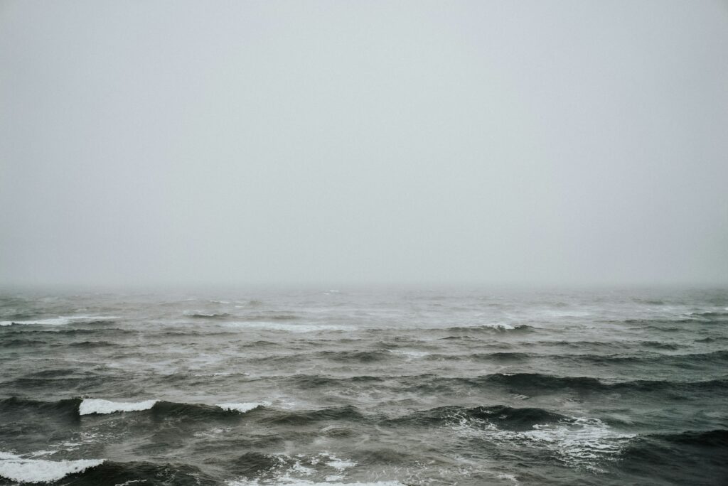 沖縄台風イメージ（海）