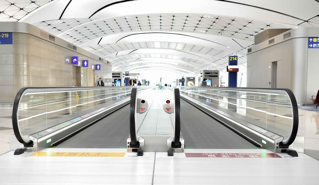 空港の通路